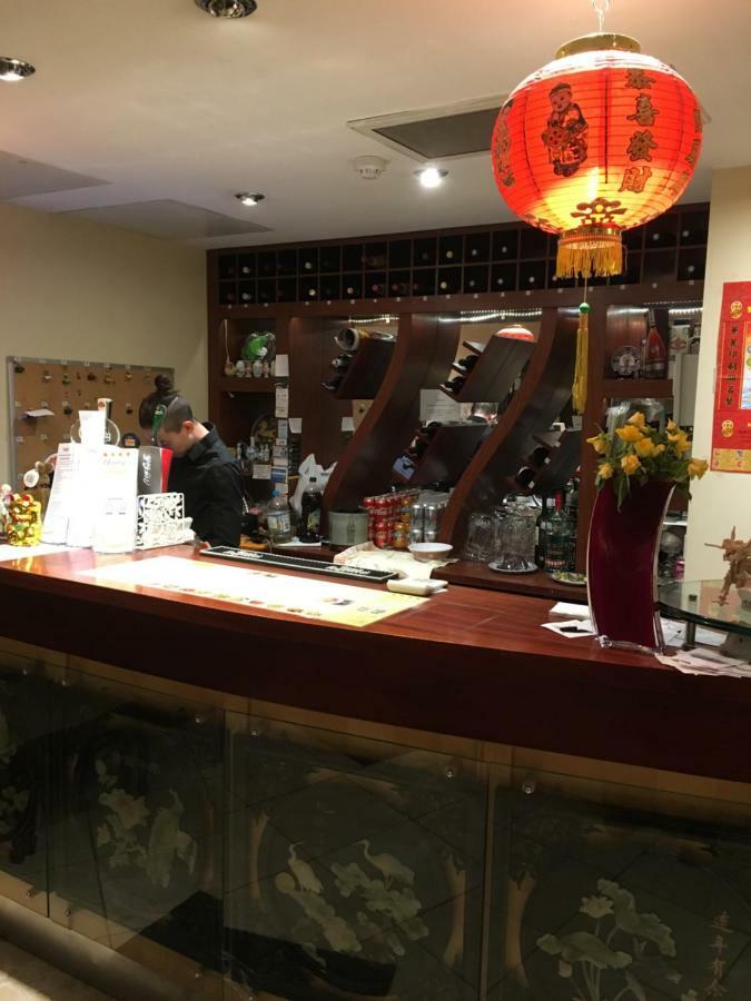 Yang'S Restaurant Cardiff Bagian luar foto